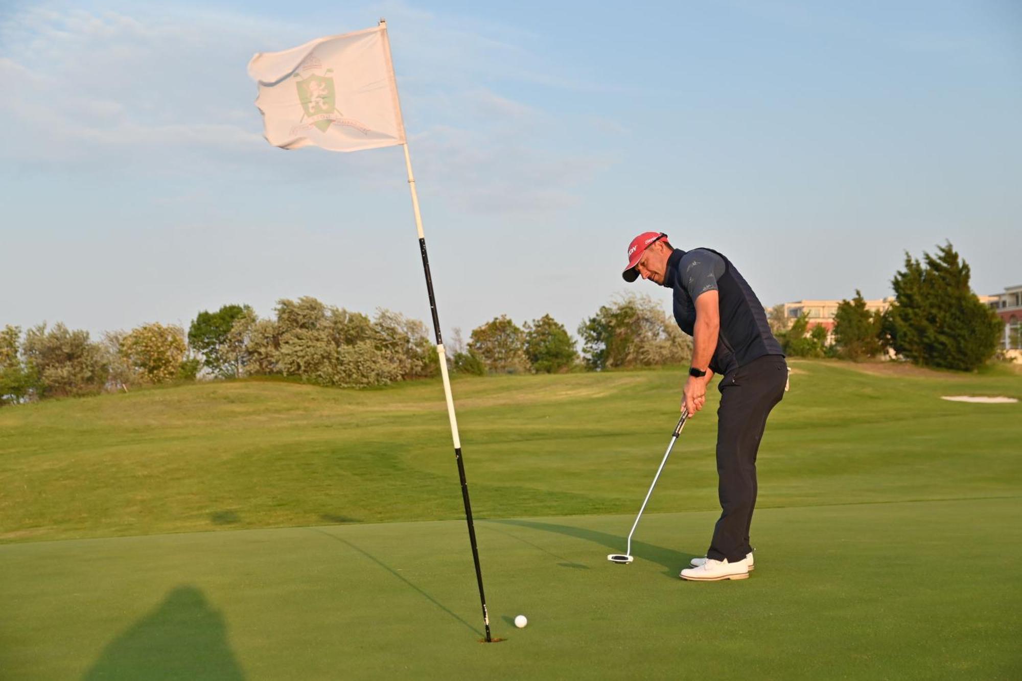 Blacksearama Golf & Villas Baltsjik Buitenkant foto