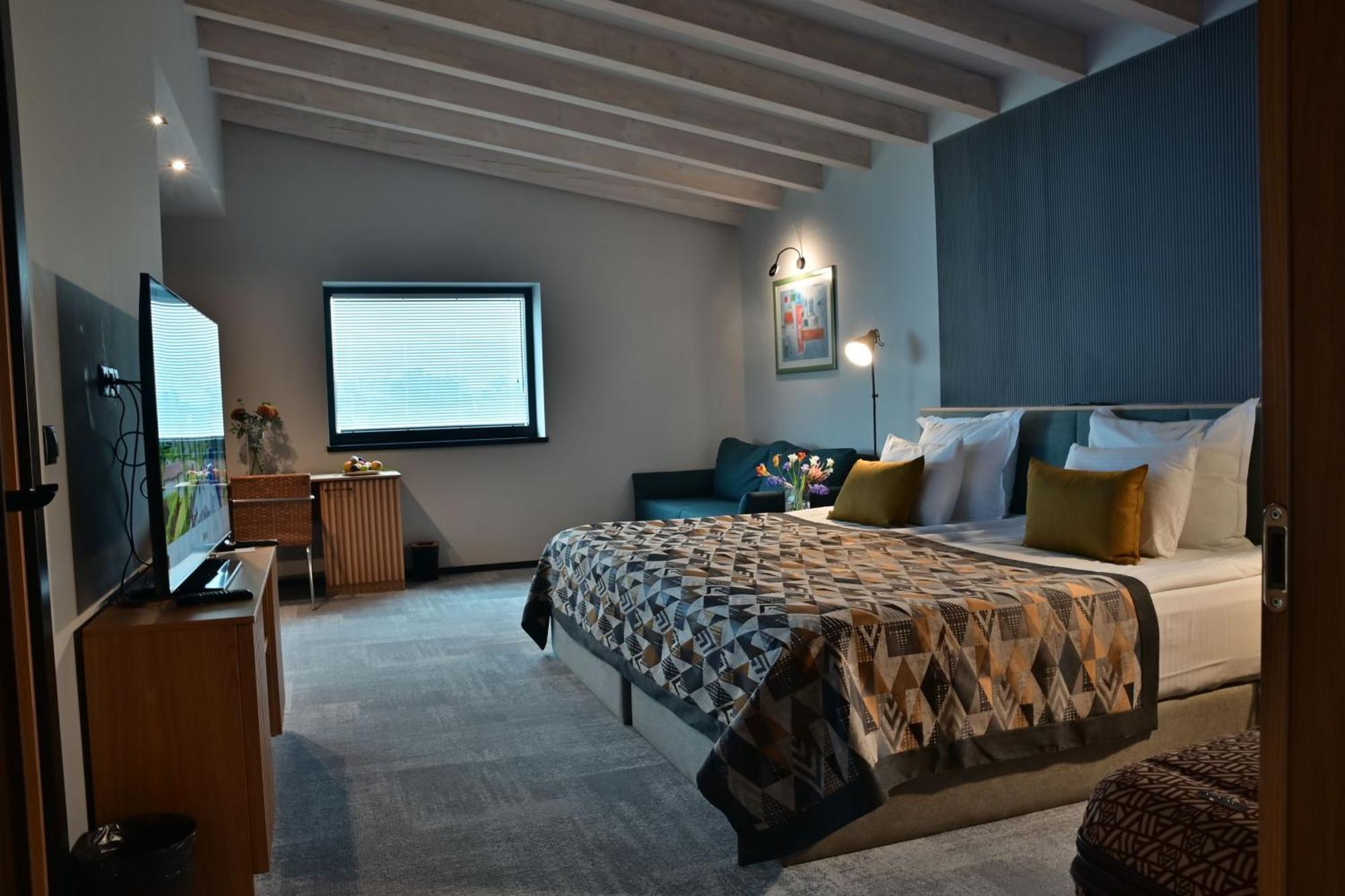 Blacksearama Golf & Villas Baltsjik Buitenkant foto