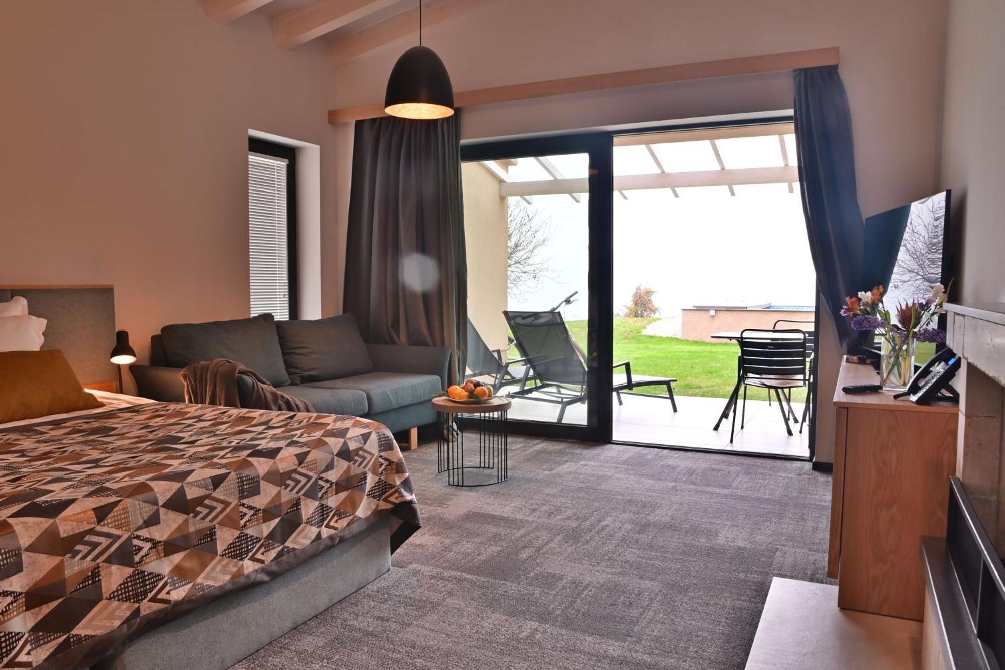 Blacksearama Golf & Villas Baltsjik Buitenkant foto