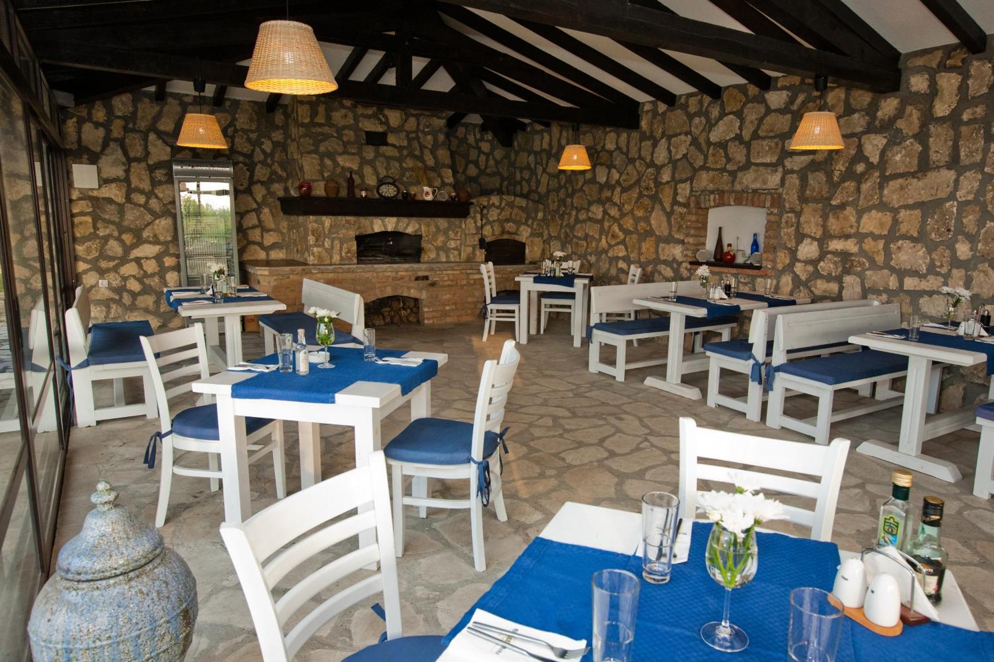 Blacksearama Golf & Villas Baltsjik Buitenkant foto