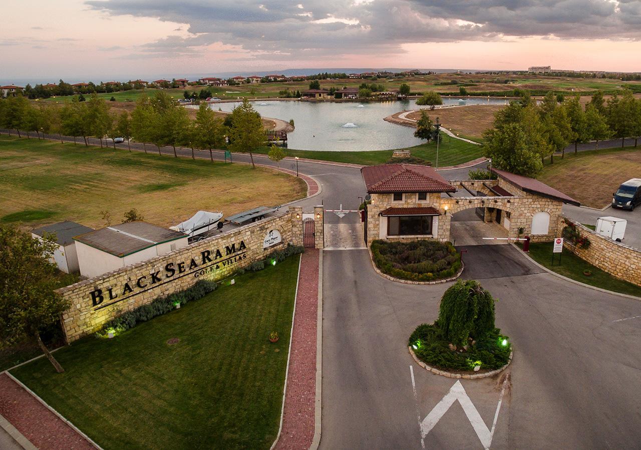 Blacksearama Golf & Villas Baltsjik Buitenkant foto