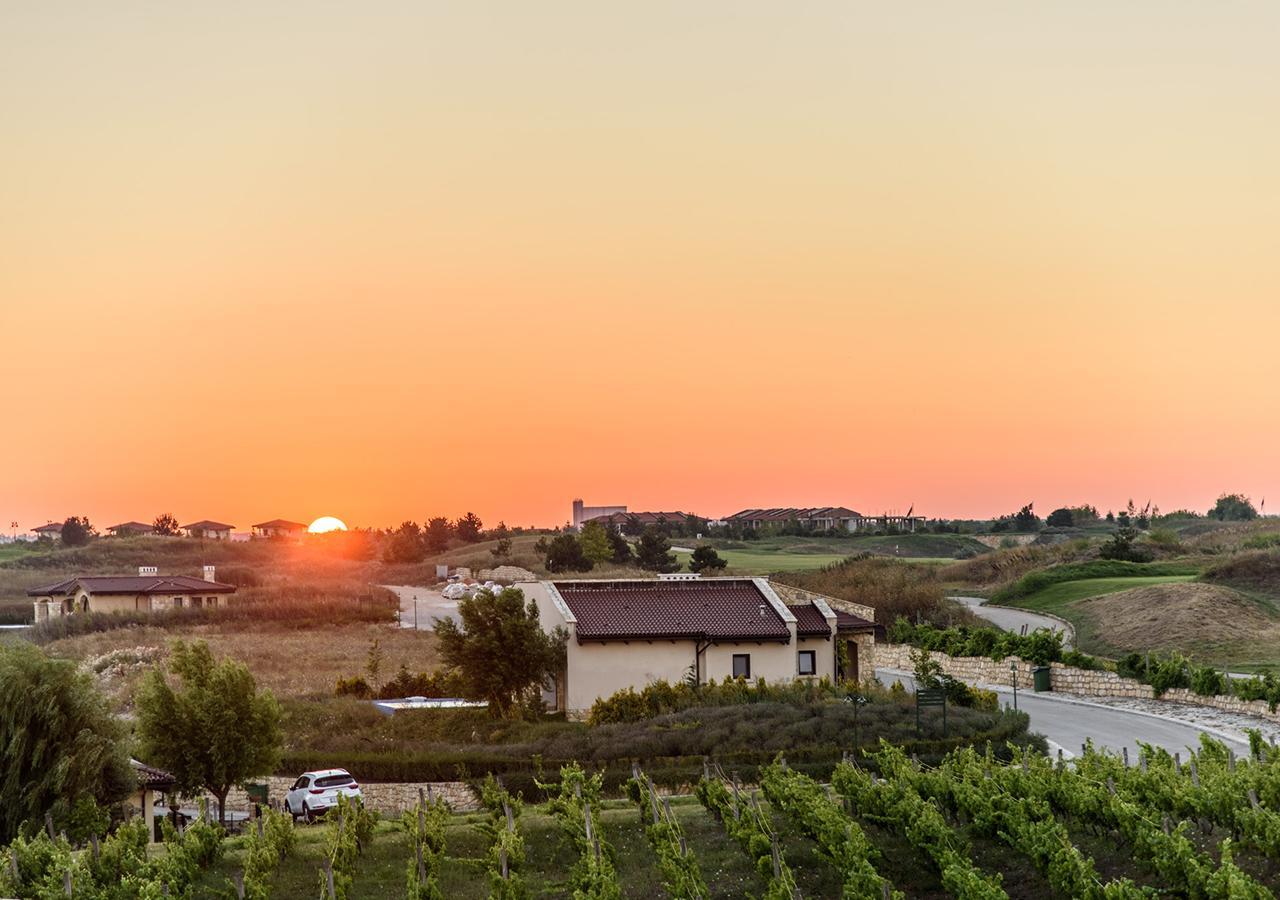 Blacksearama Golf & Villas Baltsjik Buitenkant foto